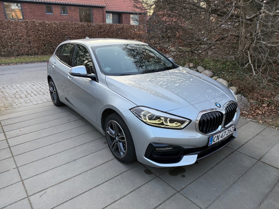 BMW 118i 1,5 Sport Line aut. 5d