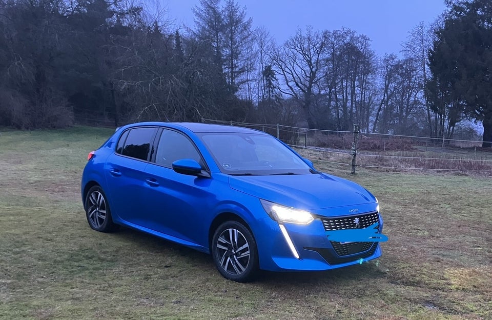 Peugeot 208 1,5 BlueHDi 100 Allure Sky 5d