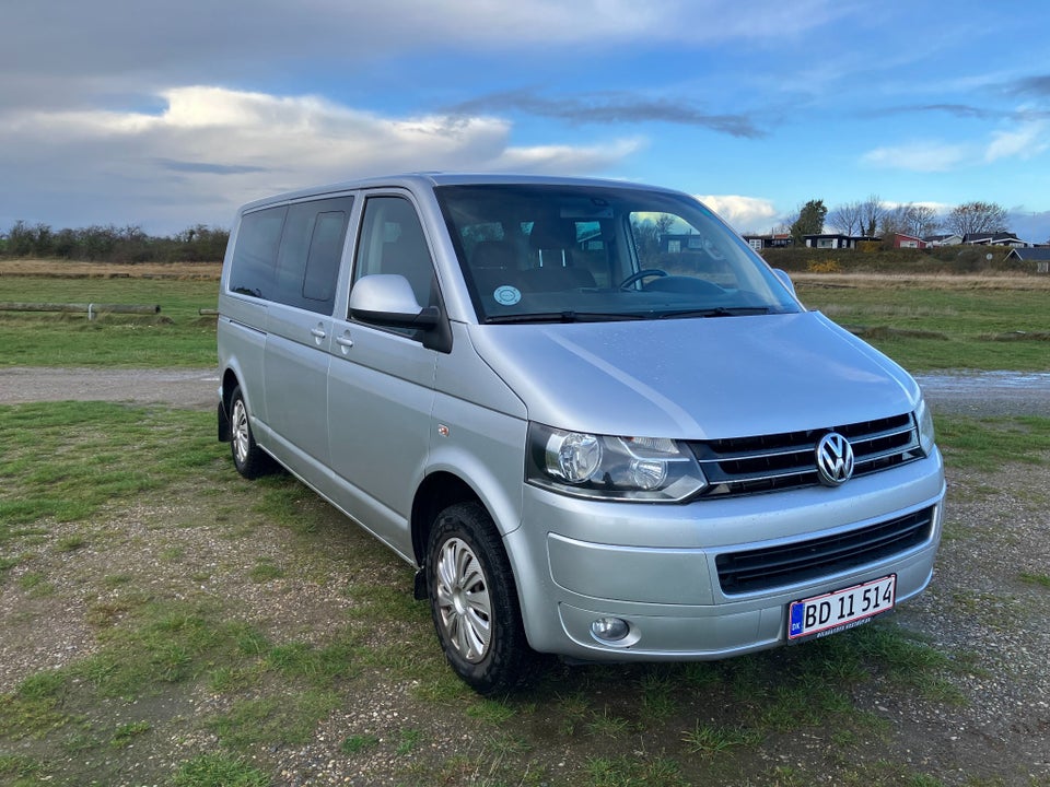 VW Caravelle 2,0 TDi 140 Comfortline DSG lang 4d