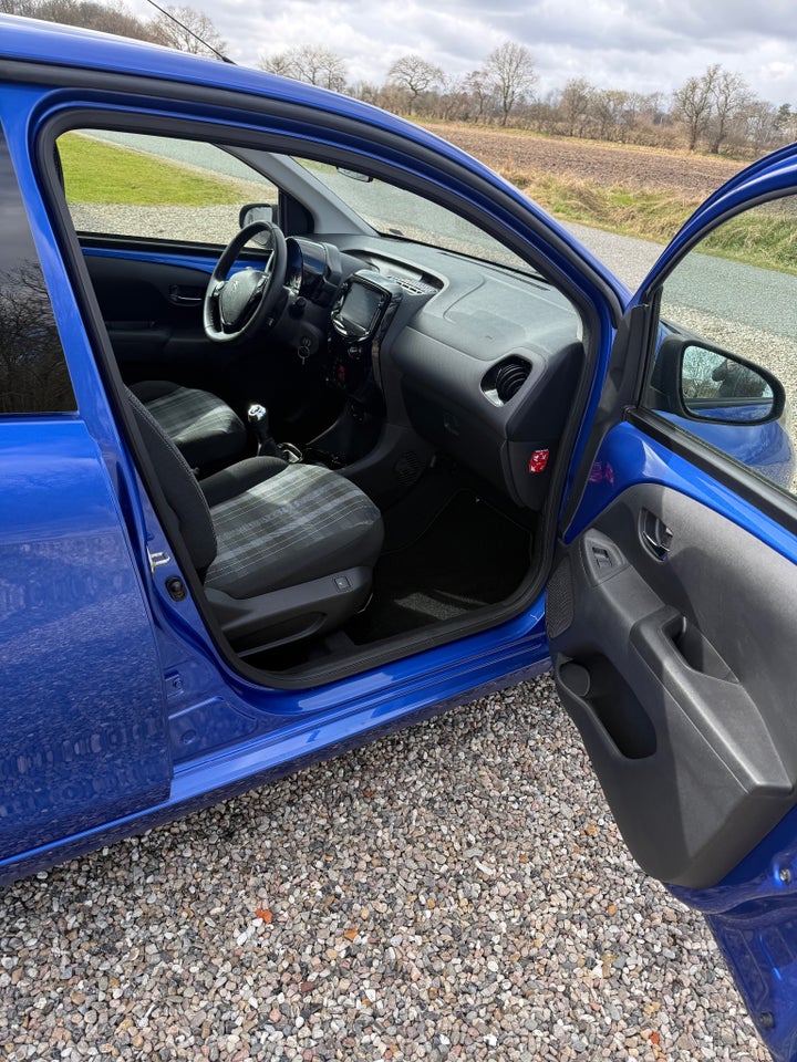 Peugeot 108 1,0 e-VTi 72 Infinity 5d