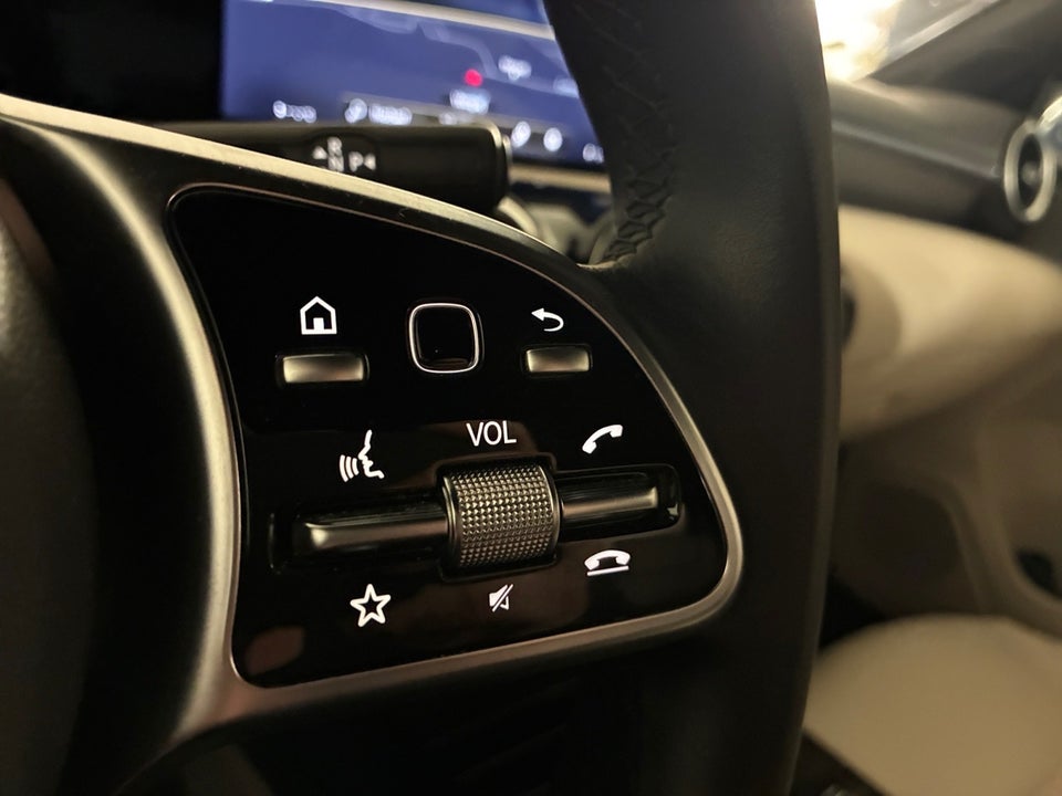 Mercedes A250 e 1,3 Progressive Line aut. 4d