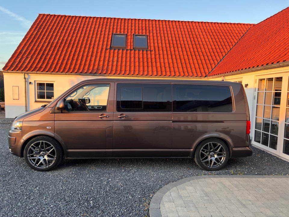 VW Multivan 2,0 TDi 180 Comfortline DSG 4Motion  lang 4d