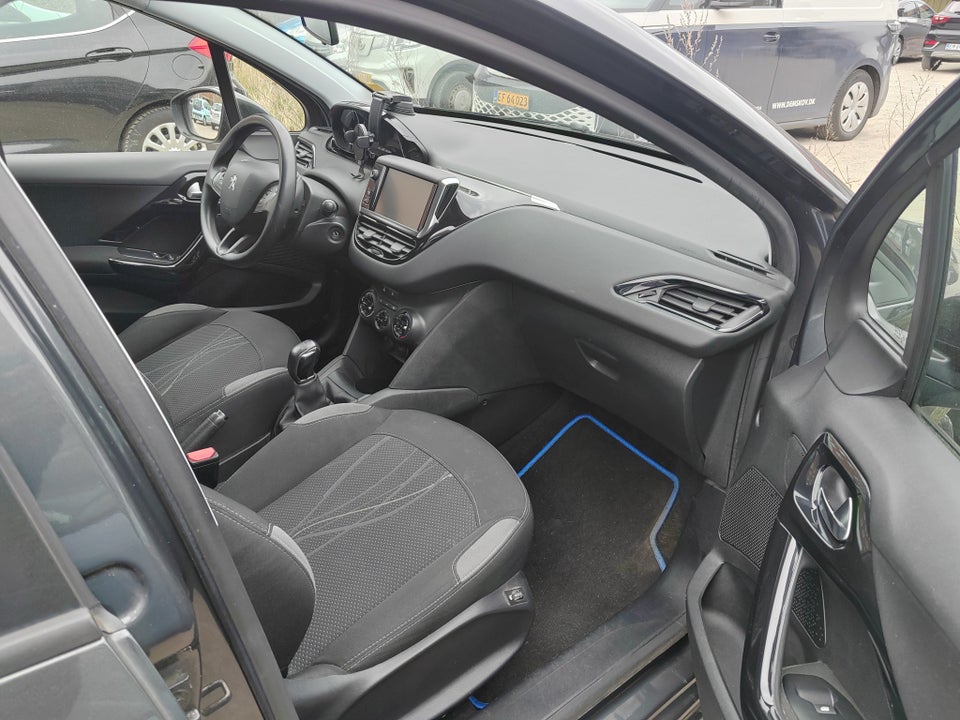 Peugeot 208 1,2 VTi Active 5d