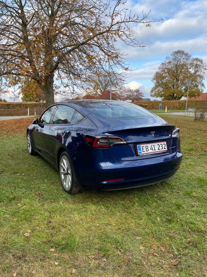 Tesla Model 3 Long Range AWD 4d