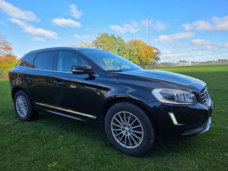 Volvo XC60 2,0 D4 181 Summum aut. 5d