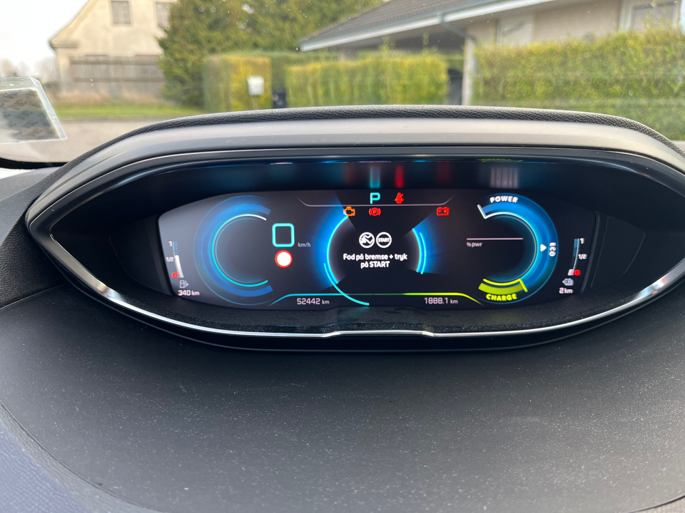 Peugeot 3008 1,6 Hybrid Allure Pack EAT8 5d