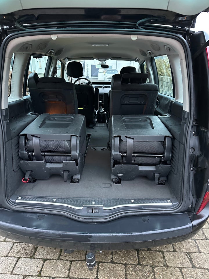 Renault Espace 2,0 dCi 130 Expression Comfort 5d