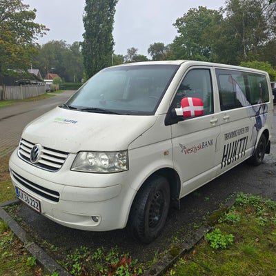 VW Caravelle 2,5 TDi 130 Comfortline lang 4d