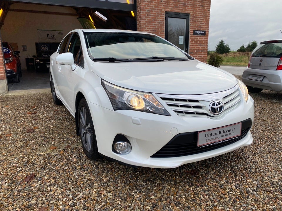 Toyota Avensis 1,8 VVT-i T2 Premium 4d