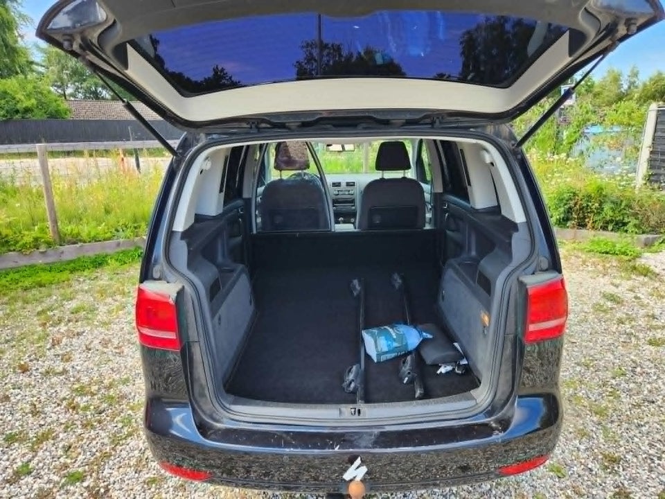 VW Touran 1,6 TDi 105 Comfortline BMT Van 5d