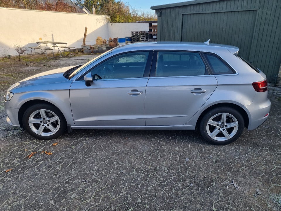 Audi A3 1,0 TFSi 116 Sportback 5d