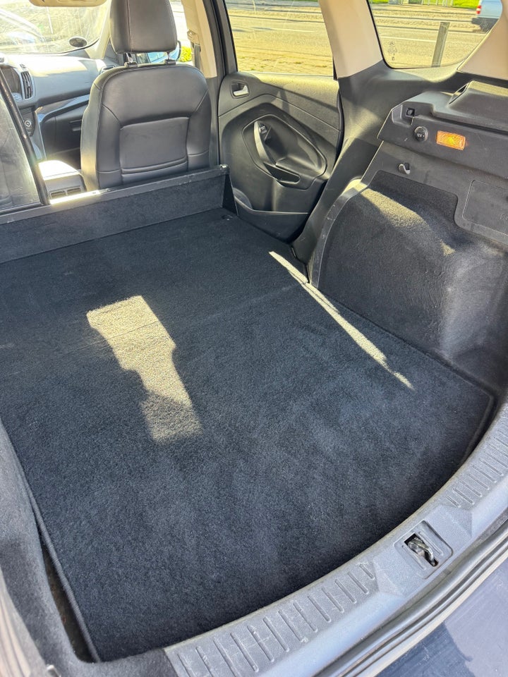 Ford Kuga 2,0 TDCi 180 Titanium+ aut. AWD Van 5d