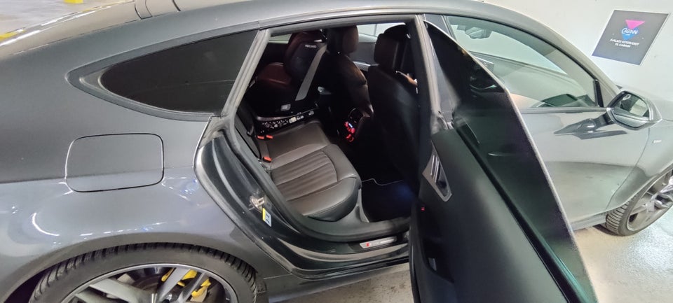 Audi A7 3,0 TDi 245 S-line Sportback quattro S-tr. 5d