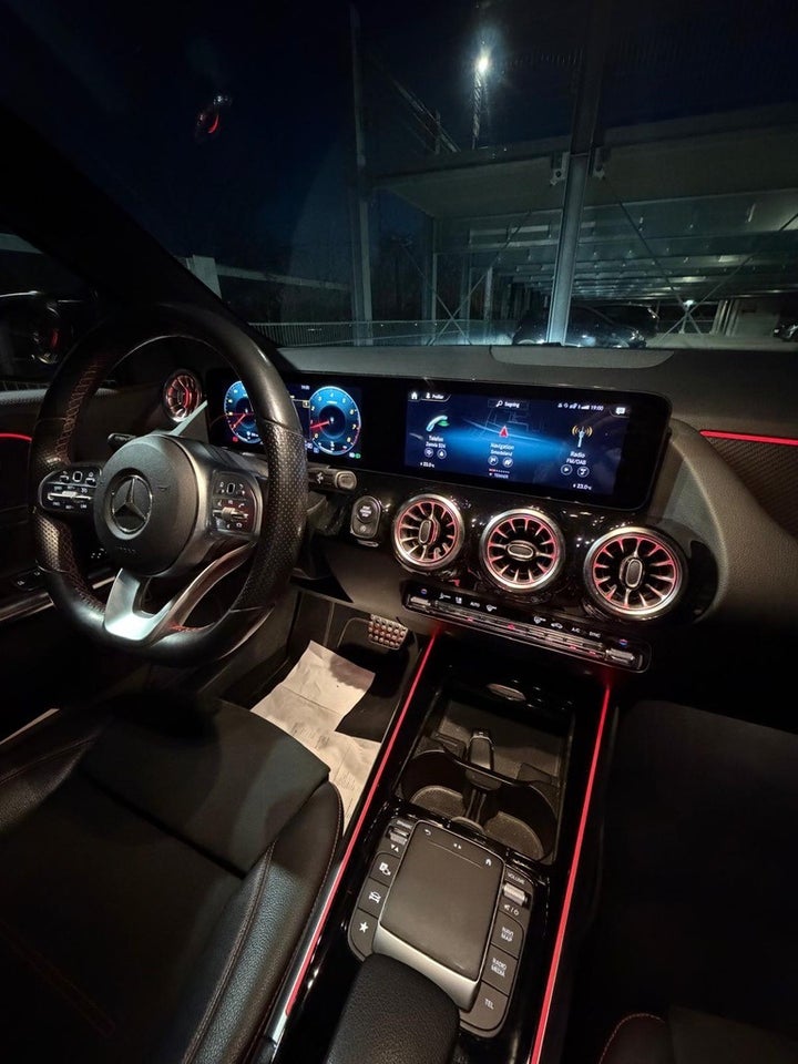 Mercedes GLA250 2,0 AMG Line aut. 5d