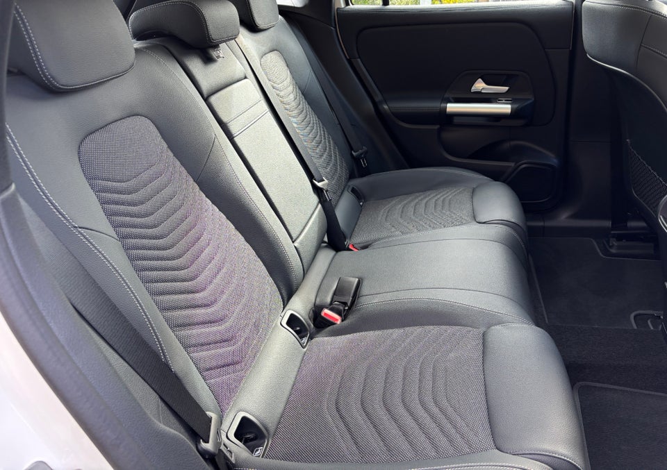 Mercedes EQA250+ Progressive Advance 5d