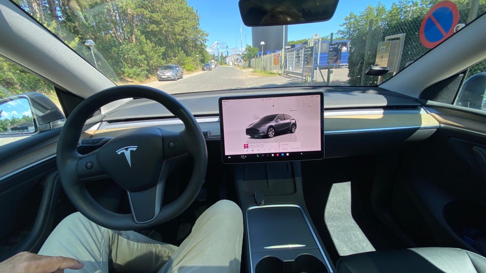 Tesla Model Y Long Range AWD 5d