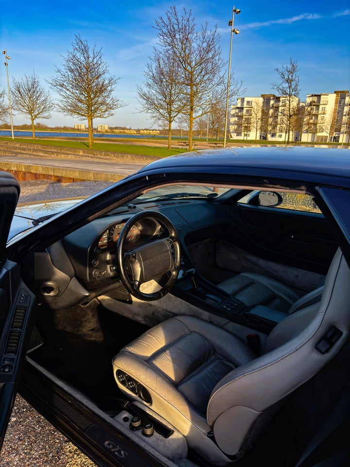 Porsche 928 5,4 GTS aut. 3d