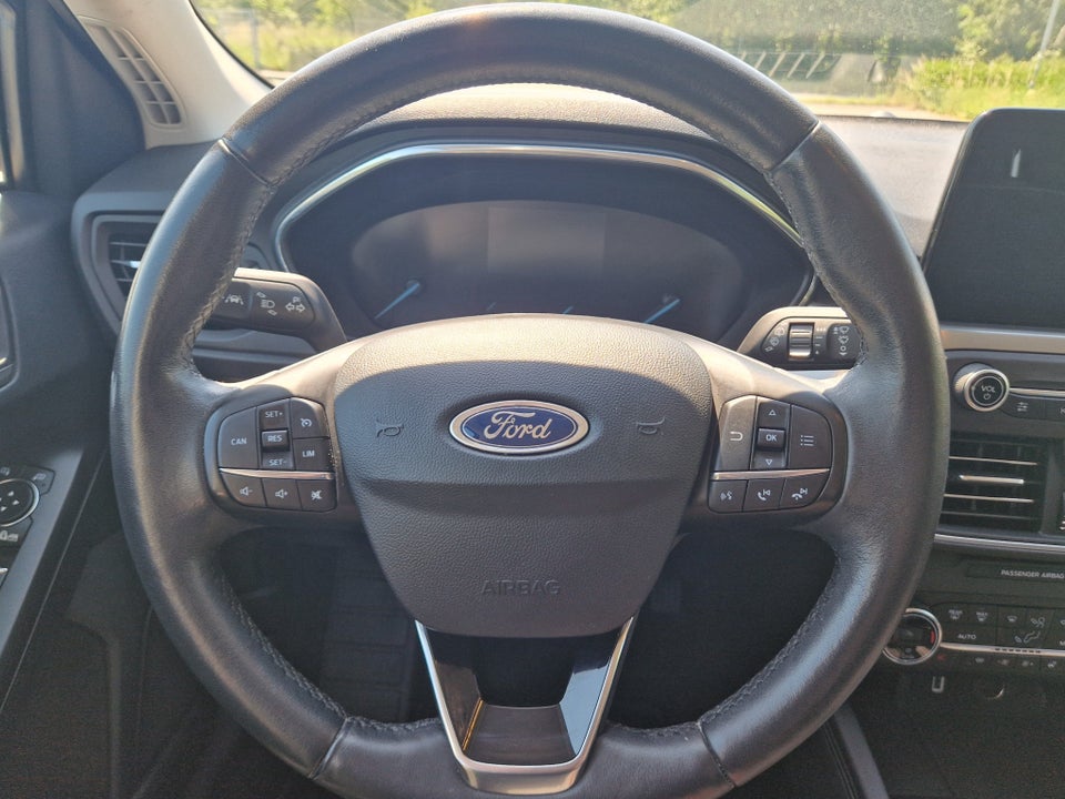 Ford Focus 1,0 EcoBoost Titanium stc. 5d