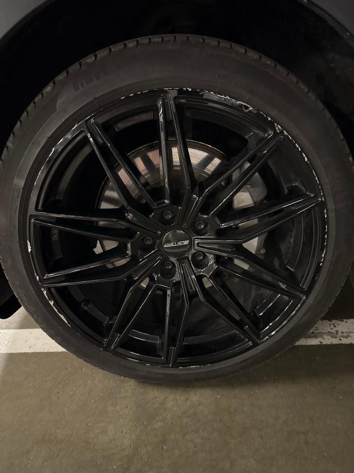 Tesla Model Y Long Range AWD 5d