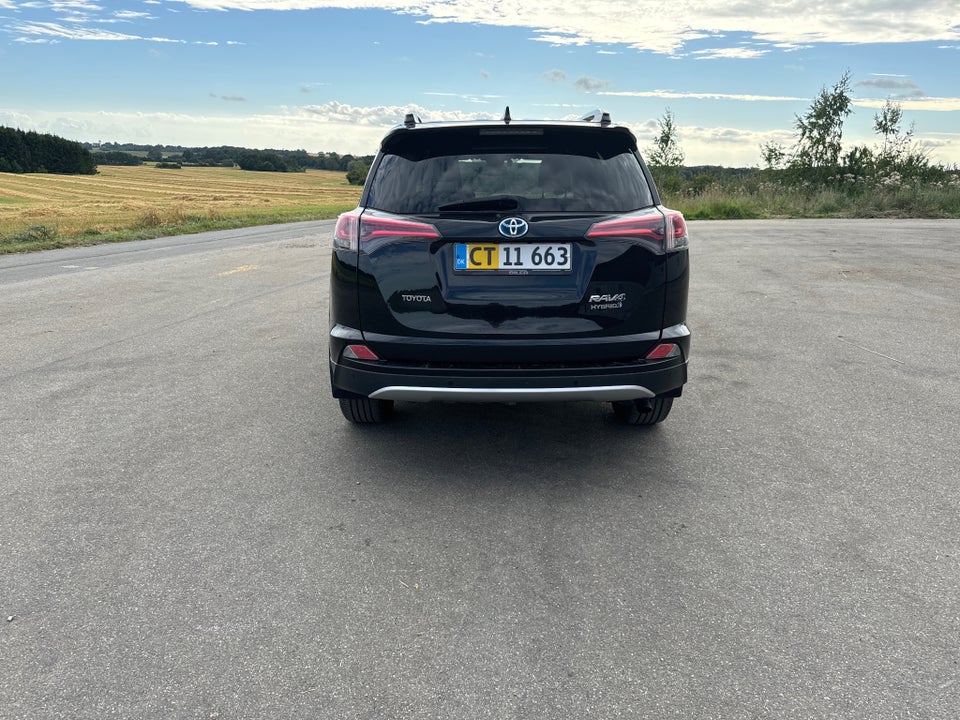 Toyota RAV4 2,5 Hybrid H3+ MDS Van 5d