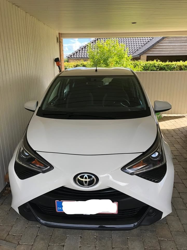 Toyota Aygo 1,0 VVT-i x-pression x-shift 5d