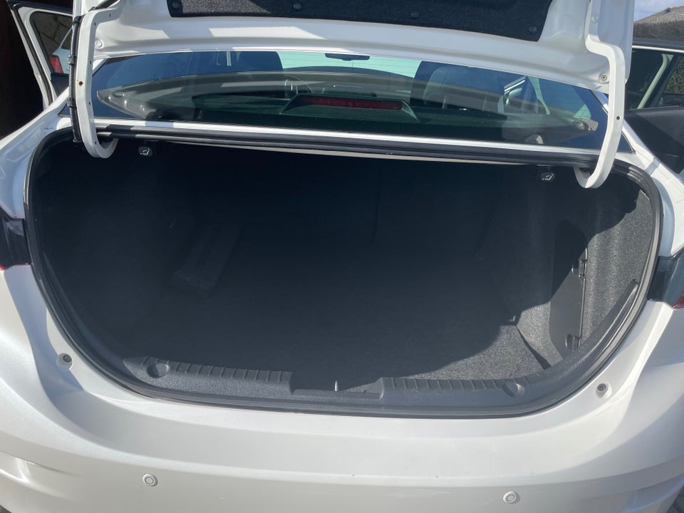 Mazda 3 2,0 SkyActiv-G 120 Vision 4d