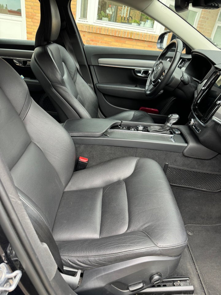 Volvo V90 2,0 D3 150 Momentum aut. 5d