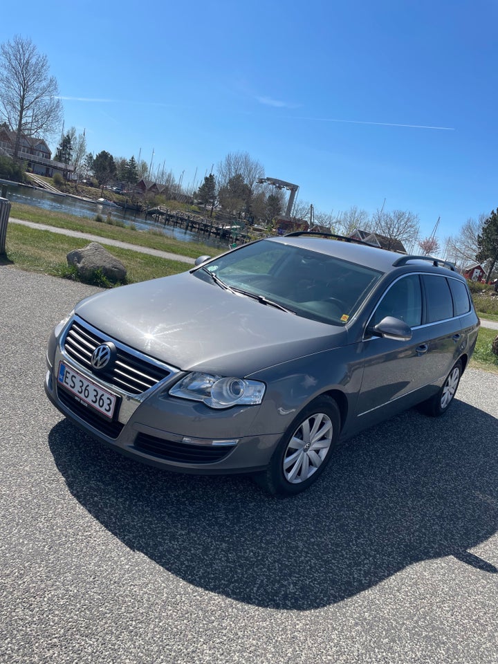VW Passat 2,0 TDi 140 Comfortline DSG 4d