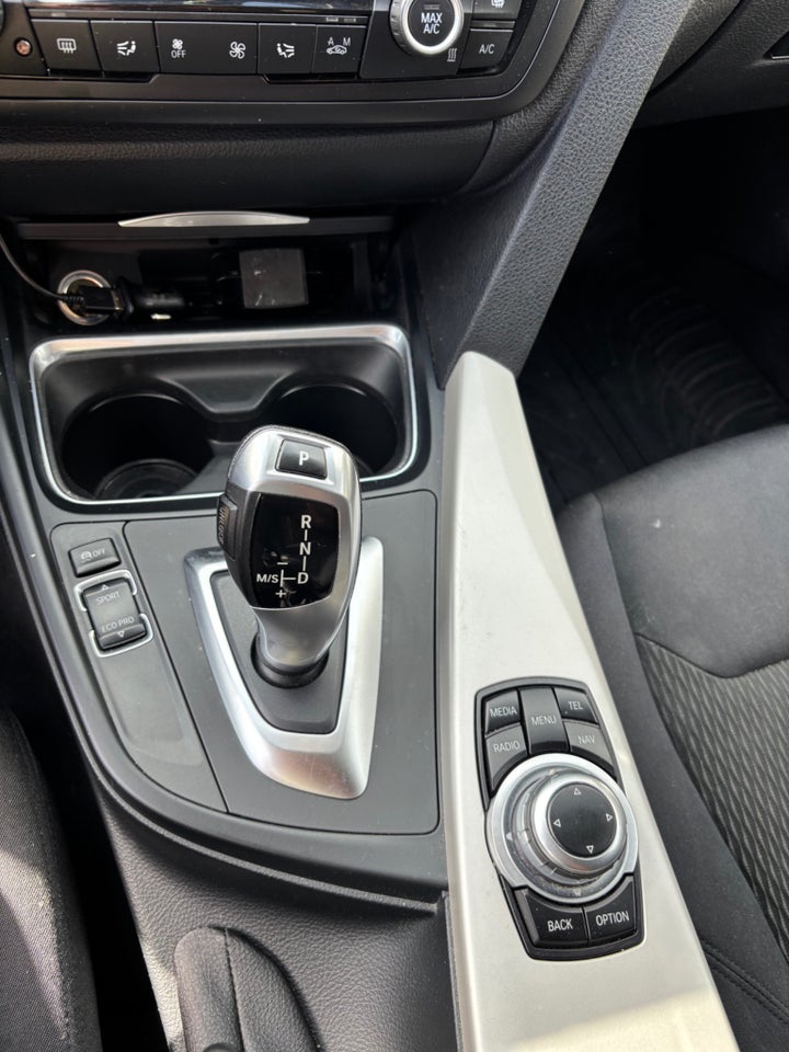 BMW 318d 2,0 Touring aut. 5d