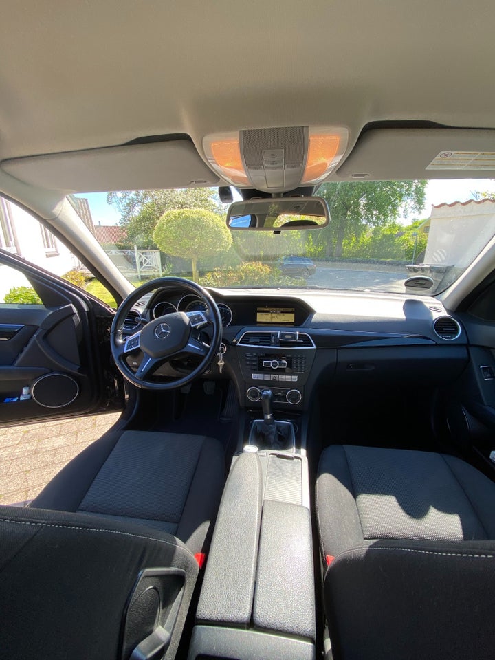 Mercedes C220 2,2 CDi Avantgarde stc. BE 5d