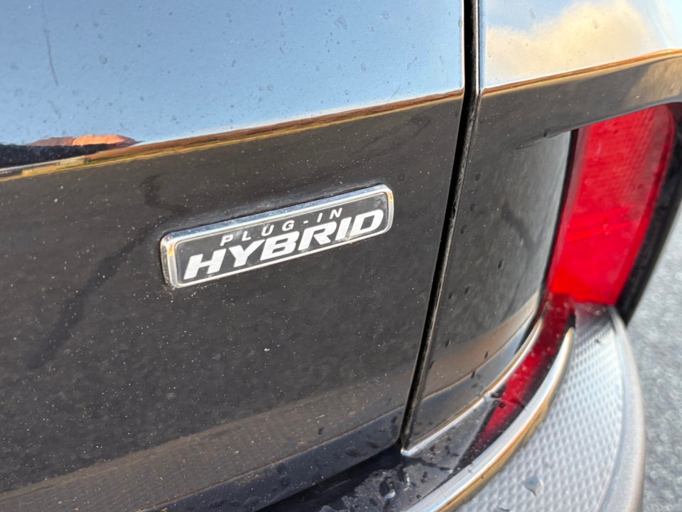 Ford Kuga 2,5 PHEV Titanium CVT 5d