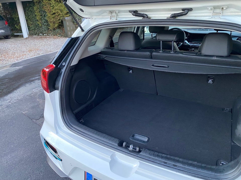 Kia e-Niro 64 Premium 5d