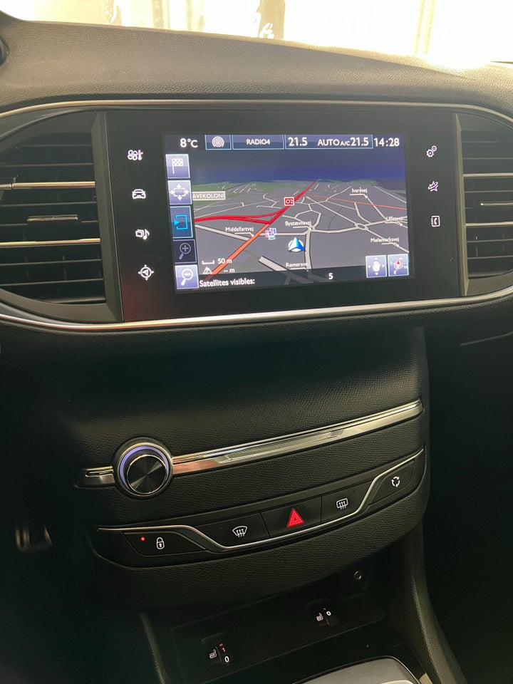 Peugeot 308 1,6 BlueHDi 120 Allure Sky SW Van 5d