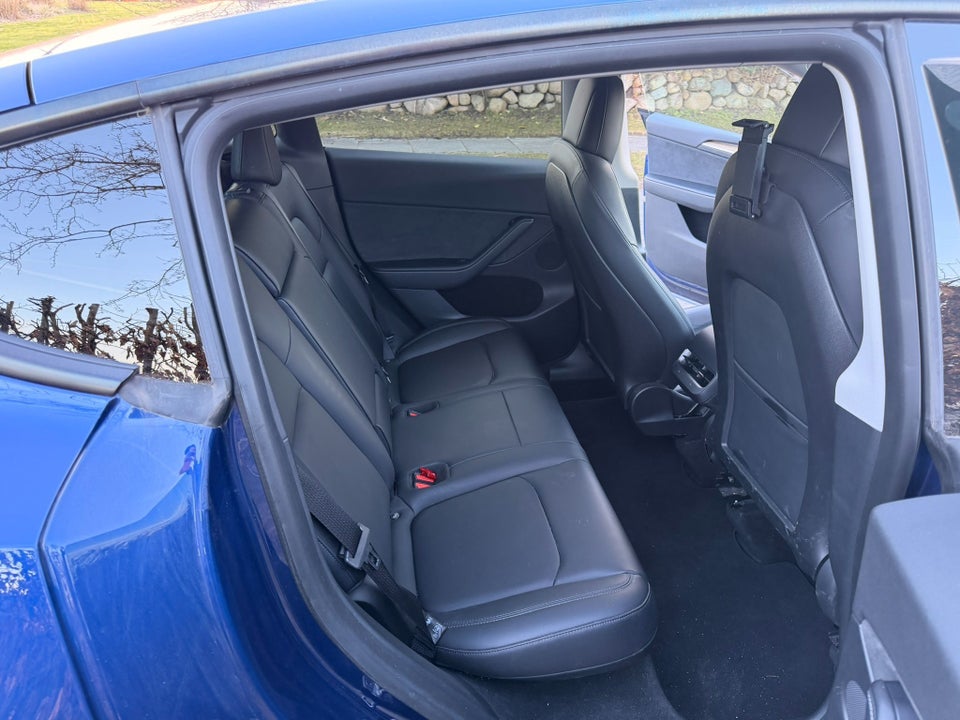 Tesla Model Y Long Range AWD 5d