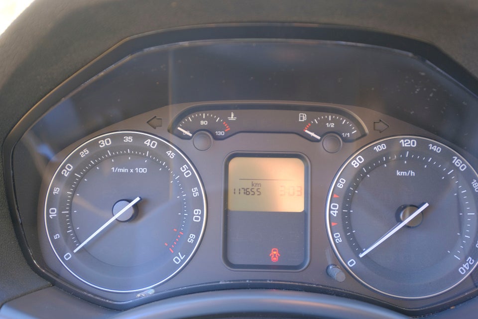 Skoda Octavia 1,6 FSi Ambiente aut. 5d