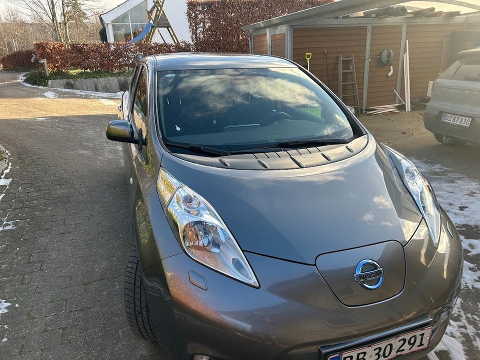 Nissan Leaf 24  5d