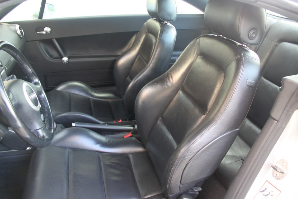 Audi TT 1,8 T 225 Coupé quattro 2d