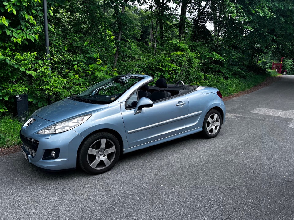 Peugeot 207 1,6 VTi CC 2d