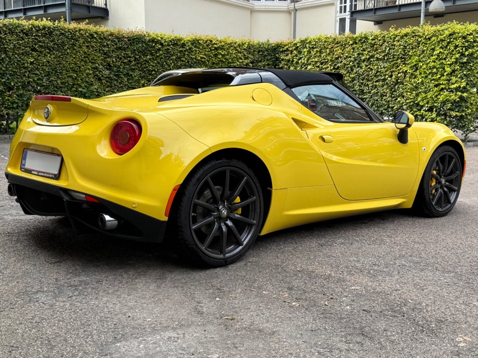 Alfa Romeo 4C 1,75 TBi Spider TCT 2d
