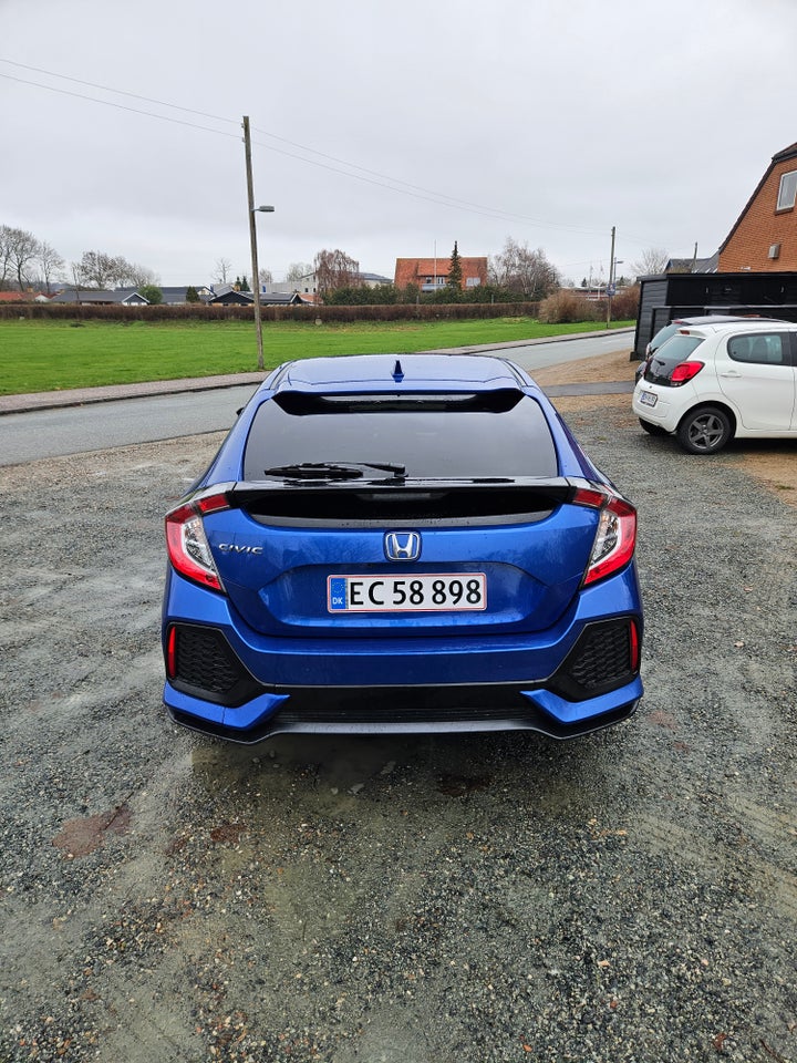 Honda Civic 1,0 VTEC Turbo Elegance CVT 5d