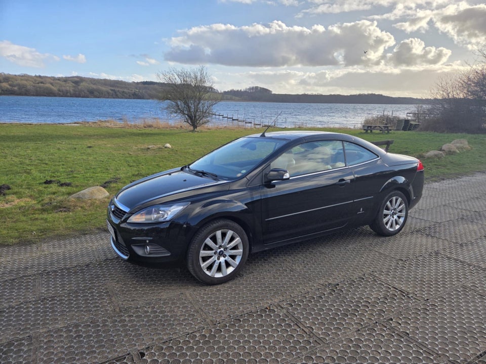 Ford Focus 2,0 Cabriolet Titanium 2d
