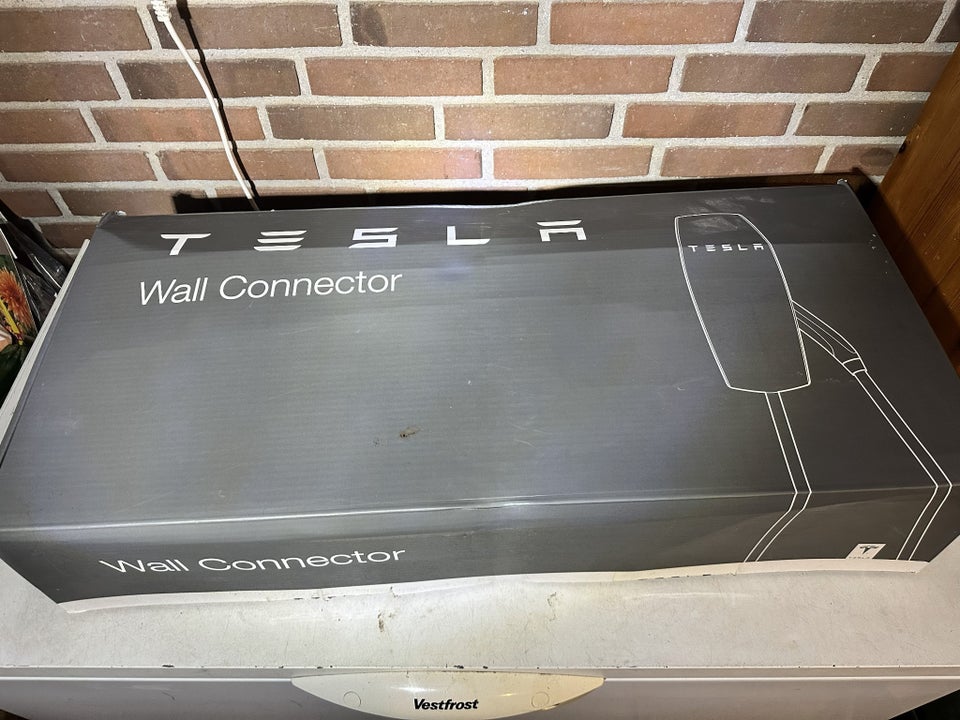 Tesla Model 3 Long Range AWD 4d