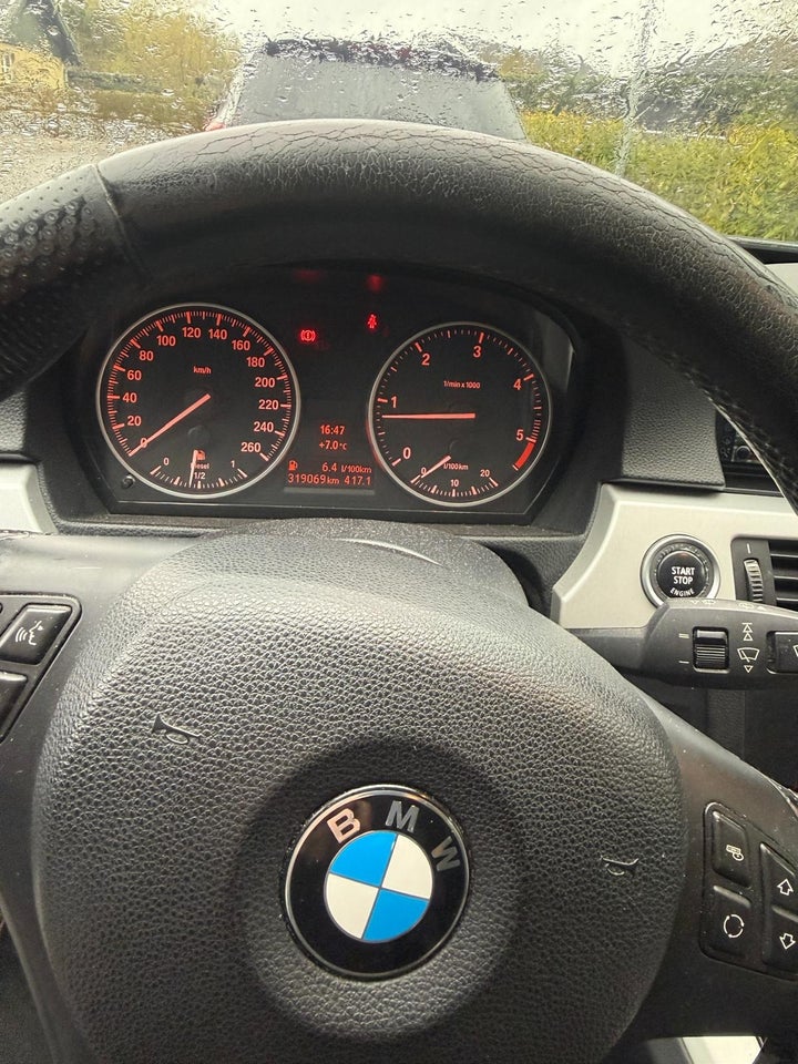 BMW 320d 2,0 Touring 5d