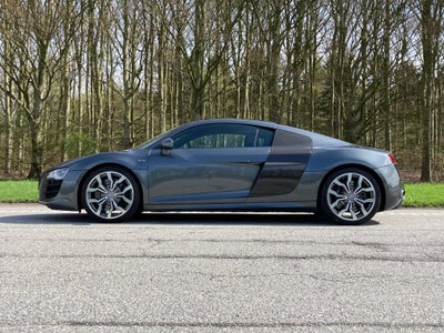 Audi R8 5,2 FSi Coupé quattro R-tr. 2d