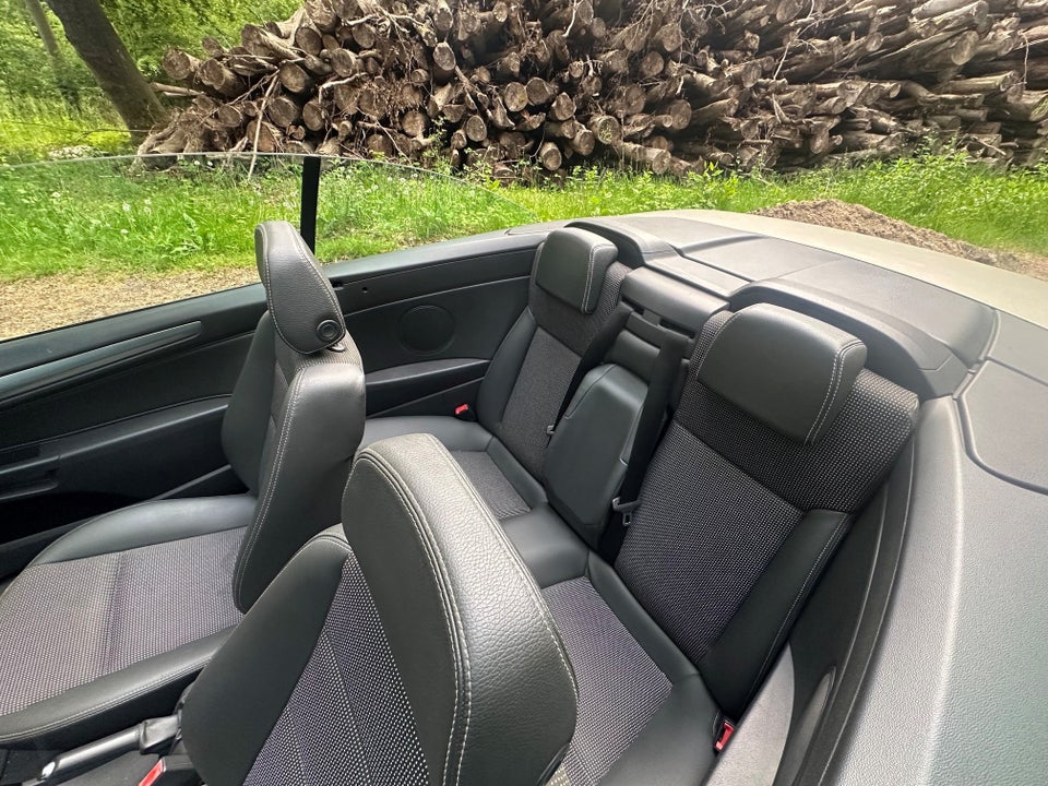 Opel Astra 2,0 Turbo TwinTop 2d