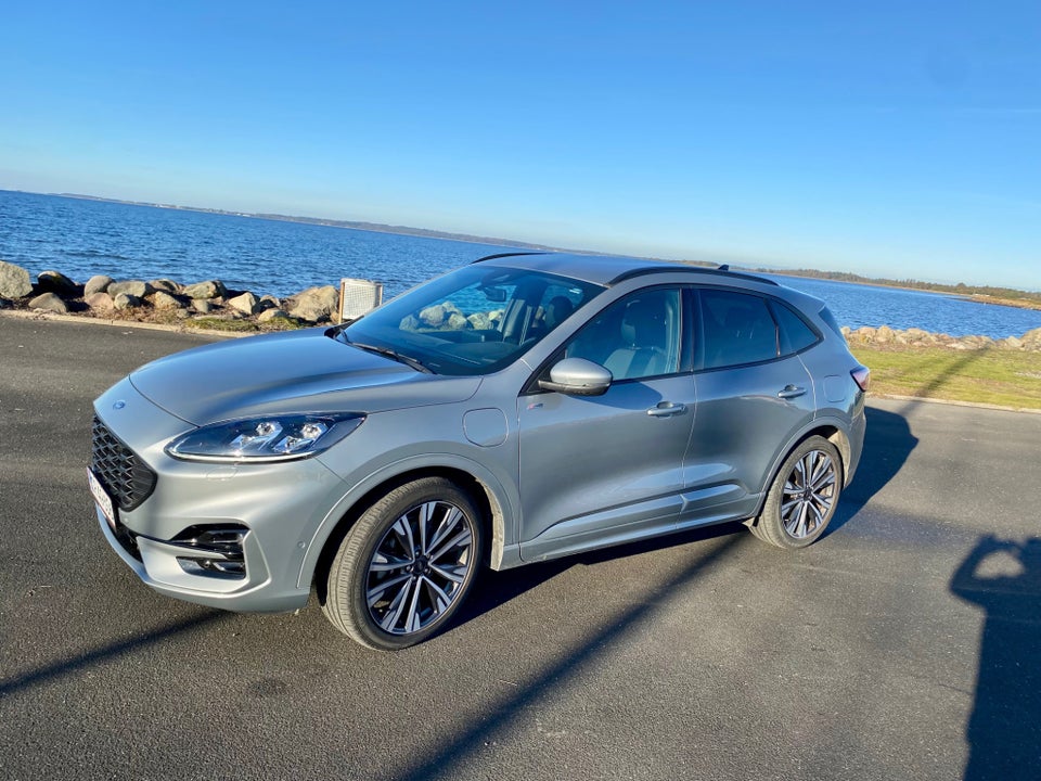 Ford Kuga 2,5 PHEV ST-Line X CVT 5d