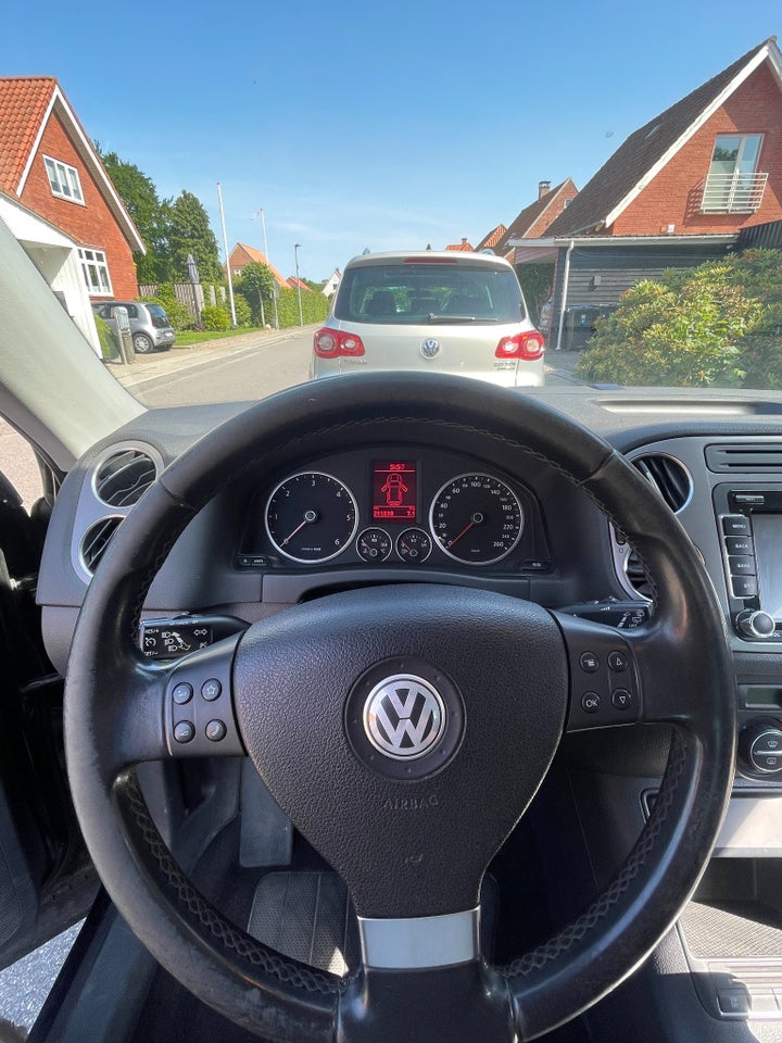 VW Tiguan 2,0 TDi 140 Sport & Style Tiptr. 4Motion Van 5d