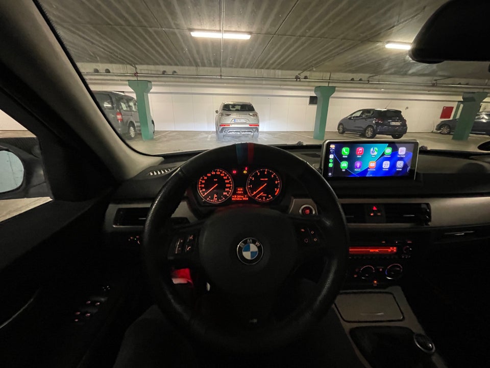 BMW 320i 2,0  4d