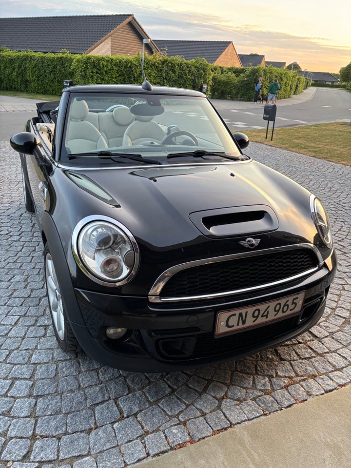 MINI Cooper S 1,6 Cabriolet 2d