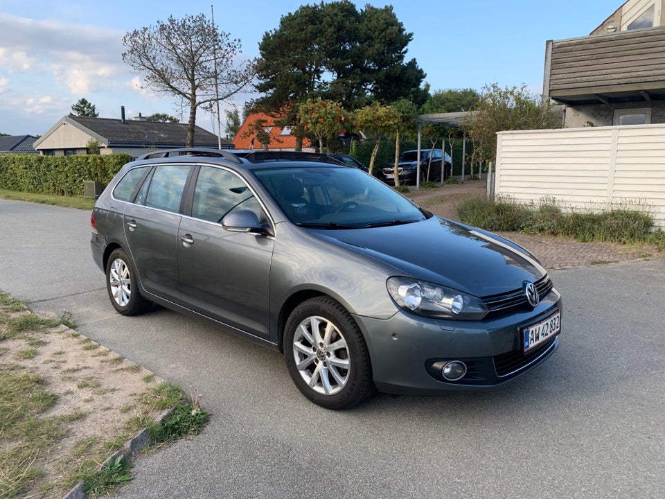 VW Golf VI 1,6 TDi 105 Highline Variant BMT 5d